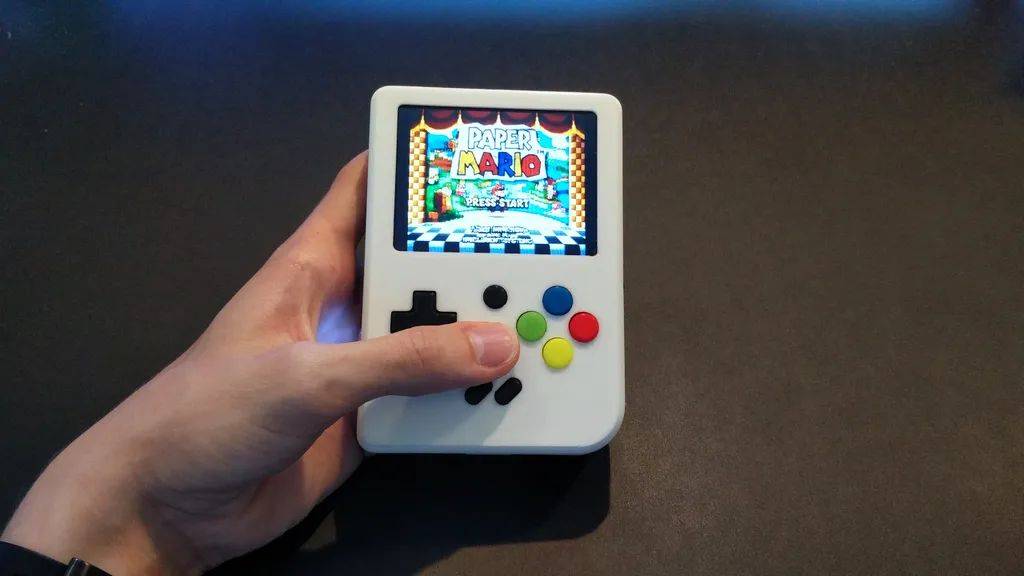 新风向：Switch 2 领跑折叠屏新秀PP电子免费试玩模拟器2025 数码掌机(图2)